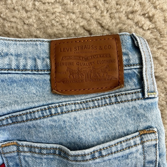Levi Wedgie Straight Jeans Light Wash - 25 - Picture 3 of 11